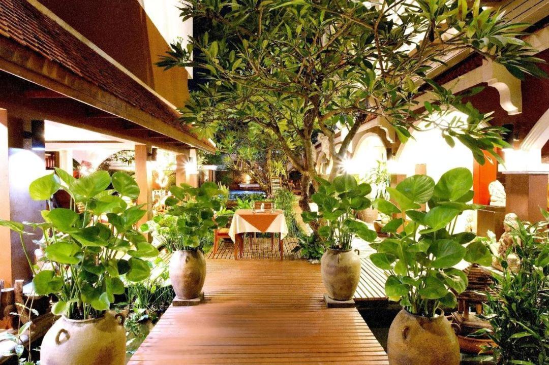 The Top Patong Resort. Exterior foto